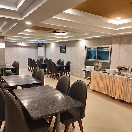 Hotel Geetha International 투티코린 외부 사진
