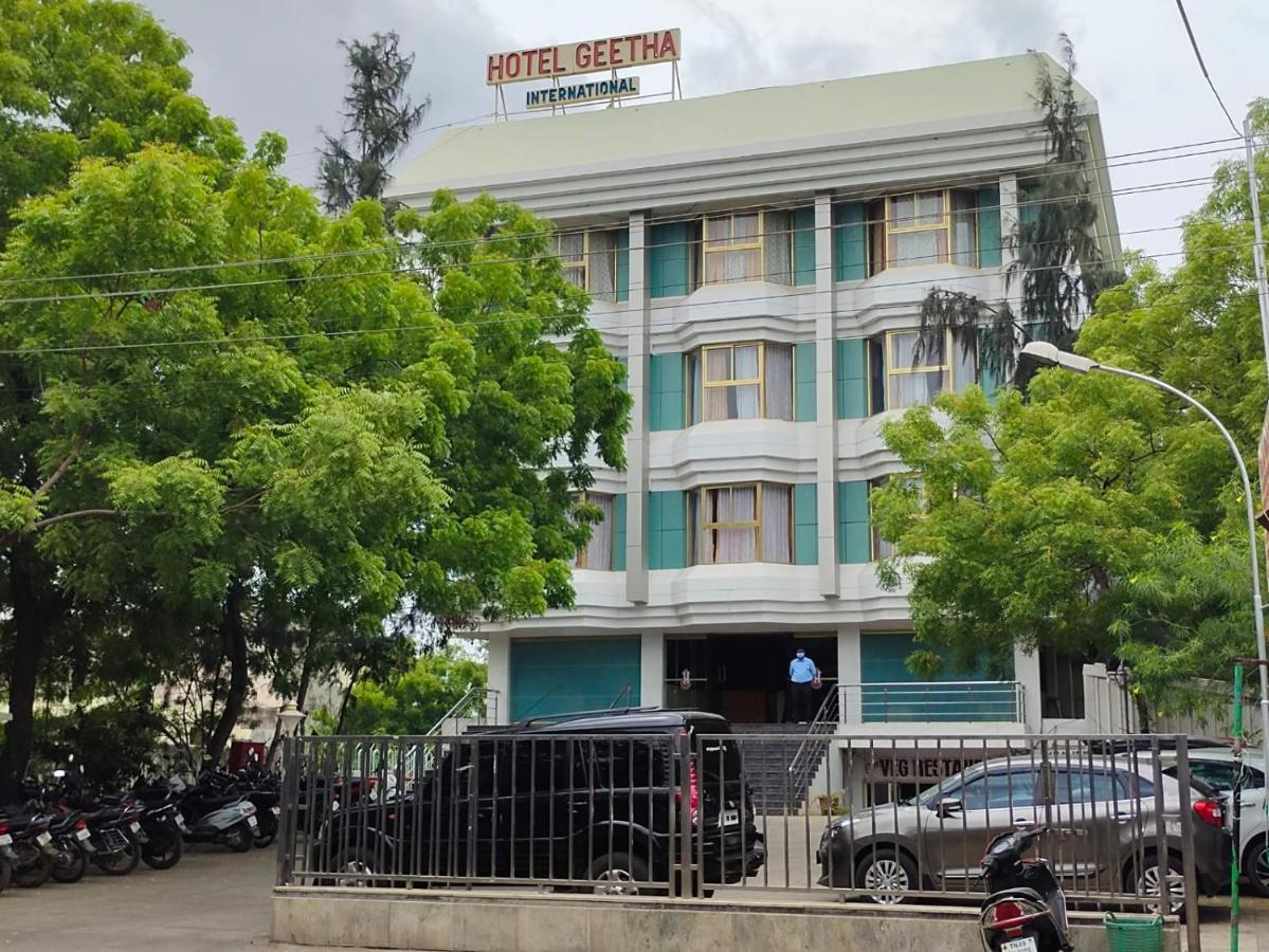 Hotel Geetha International 투티코린 외부 사진