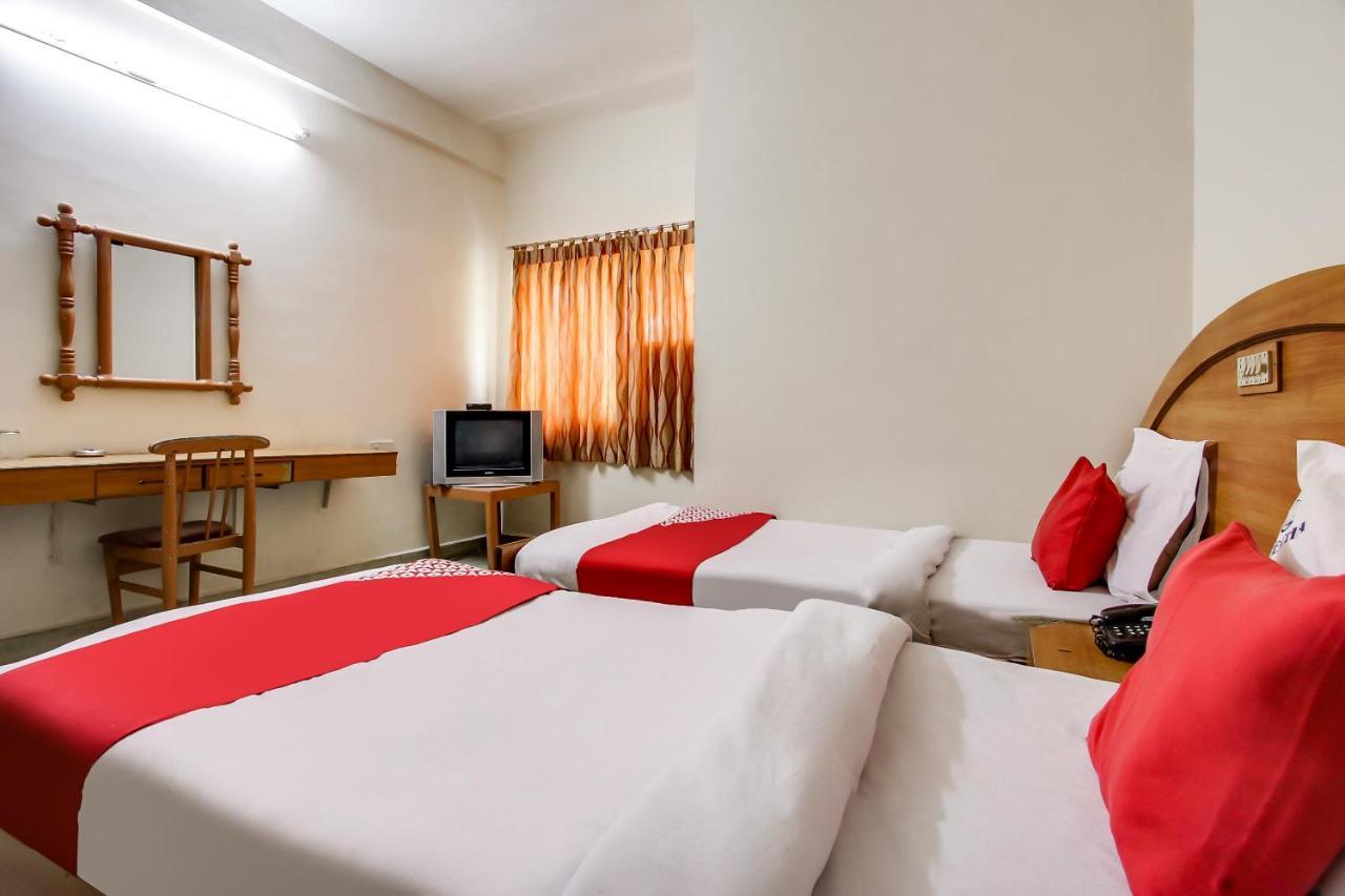 Hotel Geetha International 투티코린 외부 사진